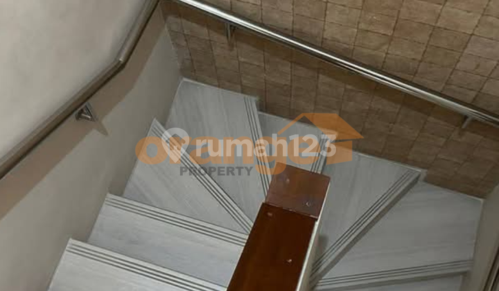 Di Jual Rumah 2 Lantai Siap Huni di Kota Wisata Cibubur 2