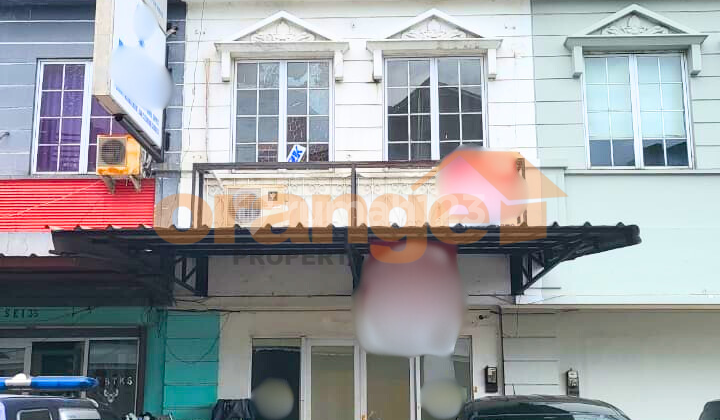 Di Sewakan Ruko 2 Lantai Lokasi Strategis di Kota Wisata Cibubur Cluster Di Sewakan Ruko 2 Lantai Lokasi Strategis di Kota Wisata Cibubur Cluster