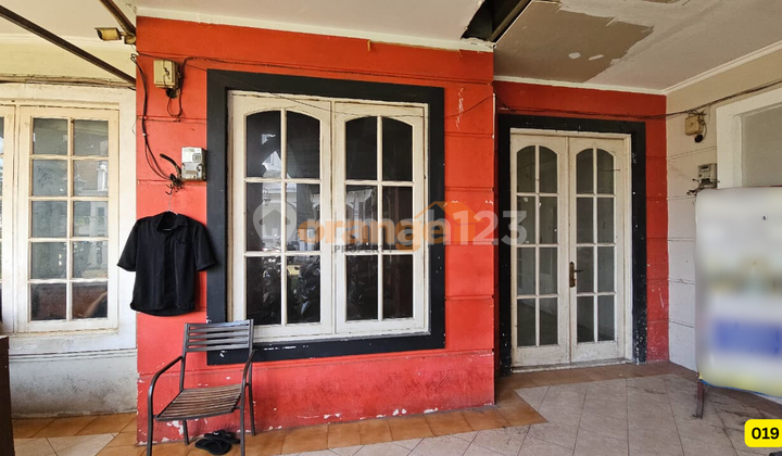 Strategic Shop for Sale on Main Road of Cibubur City 2