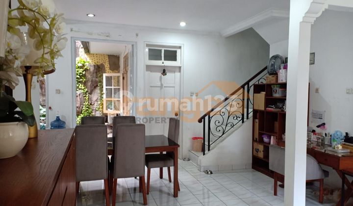 Turun Harga Di Jual Rumah 2 Lantai Di Kota Wisata Cibubur  2