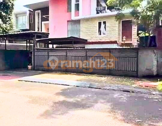 Di Jual Rumah 3 Lantai Siap Huni di Samping Transmall Cibubur Di Jual Rumah 3 Lantai Siap Huni di Samping Transmall Cibubur