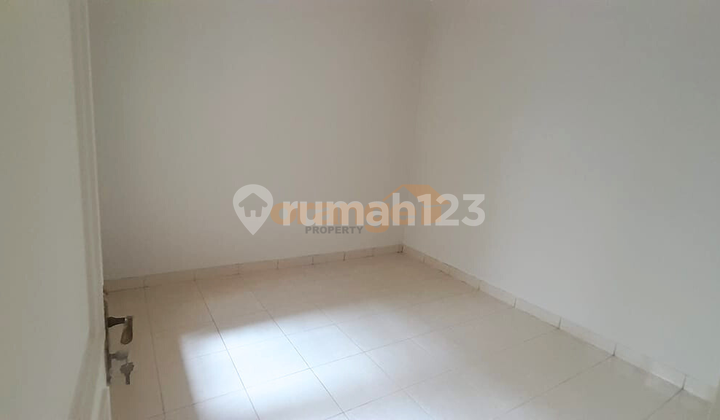 Rumah 2 Lantai Sudah Renovasi Siap Huni di Kota Wisata Cibubur 2
