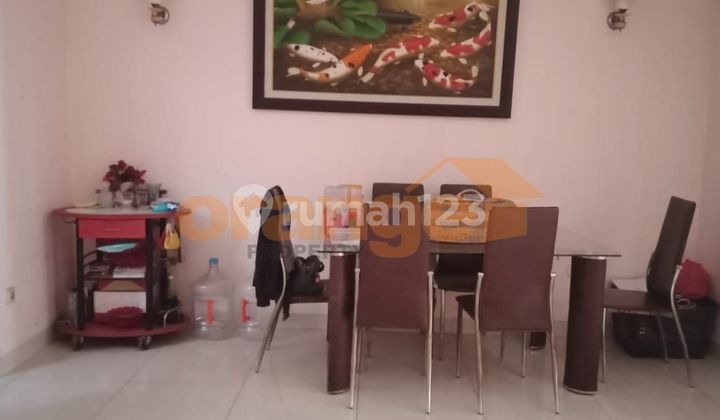 Di Jual Rumah 2 Lantai Siap Huni Di Kota Wisata 2