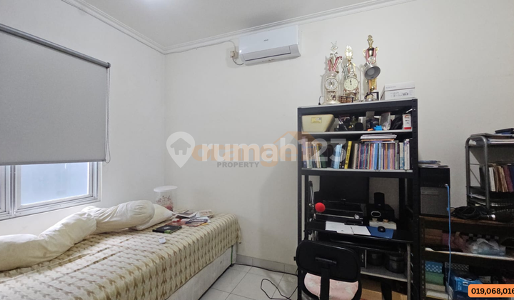 Di Jual Rumah 2 Lantai Ada Taman Belakang di Kota Wisata Cibubur 2