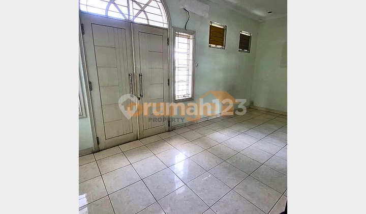 Di Sewakan Rumah 2 Lantai Bersih dan Rapih di Citra Grand Cibubur 2