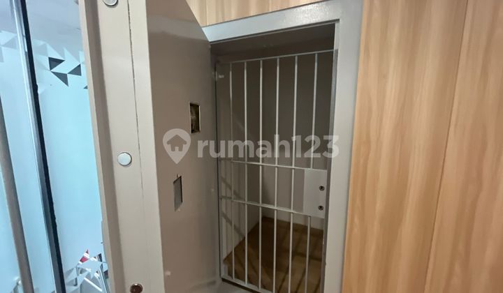 Office For Rent Menara Sudirman 300m2 Senayan