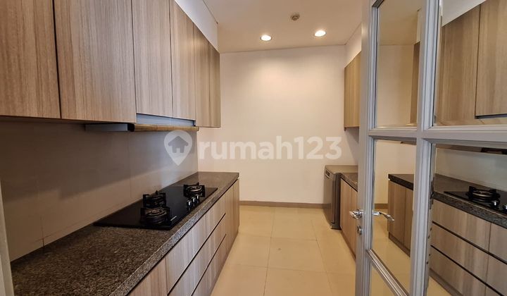 For Rent Raffles Residence Apartment 4 BR Best Price 2