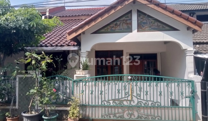 2-Story House, Cimanggis Depok, 15 Minutes to Margo City Margonda