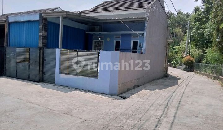 Rumah Nyaman Bergaya Modern Sebelah Grand Depok City, Cilodong