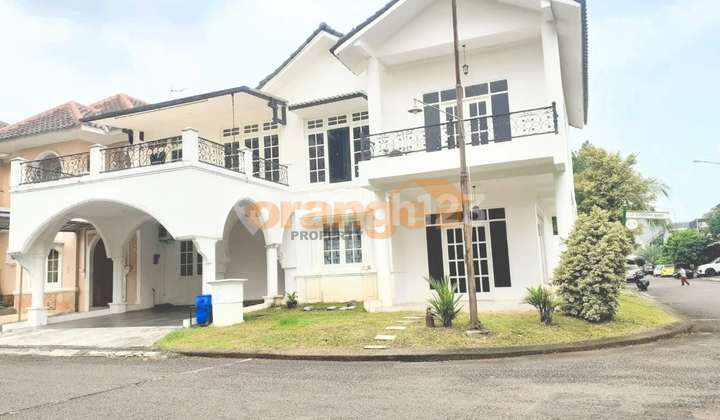 Sell Front Garden Ready-to-Live House in Legenda Wisata Cibubur