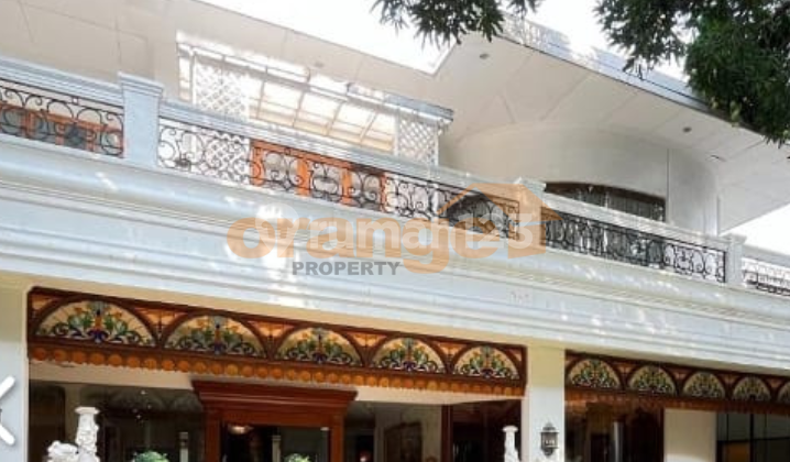 Di Jual Rumah 2 Lantai Mewah Luas di Simprug Golf Jakarta Selatan