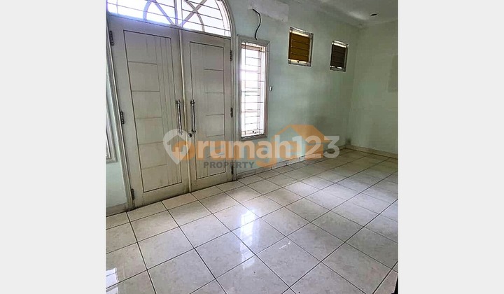 Di Sewakan Rumah 2 Lantai Bersih dan Rapih di Citra Grand Cibubur 2