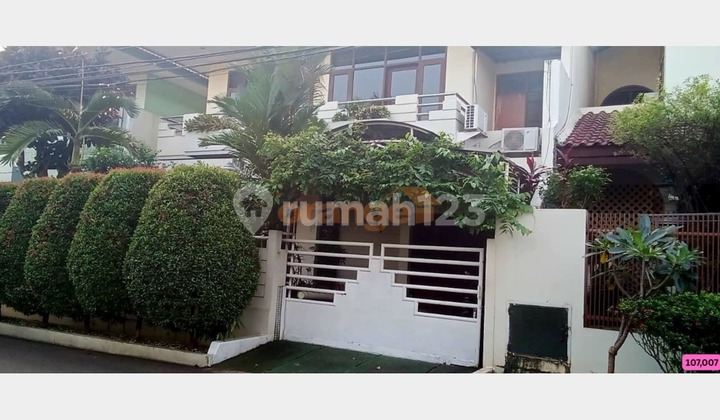 Di Jual Rumah 2 Lantai Siap Huni di Cibubur Jakarta Timur