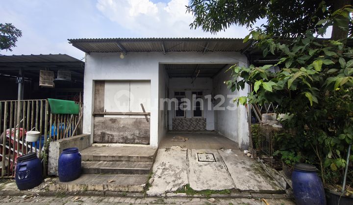 Rumah Apa Ada Nya. Rumah Apa Ada Nya.