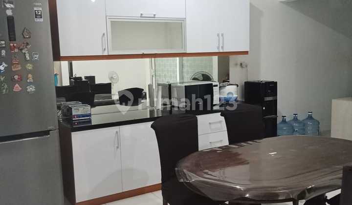 Rumah Sewa Full Furnished di Raffelss Hills Cibubur