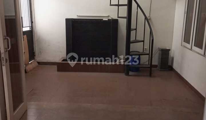 Sewa Rumah Raffless Hills Cibubur Depok Jakarta Timur 2