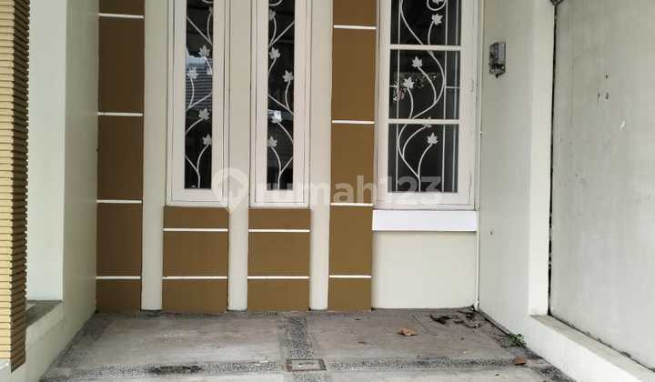 Affordable House in Legenda Wisata Cibubur 800 Million IDR Land 72 2 Floors 2