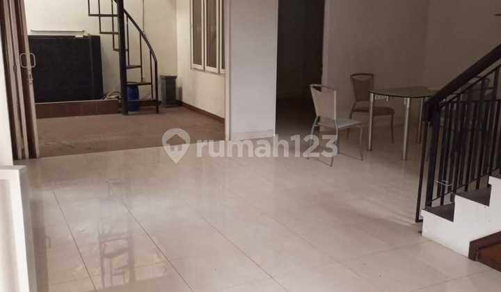 Sewa Rumah Raffless Hills Cibubur Depok Jakarta Timur