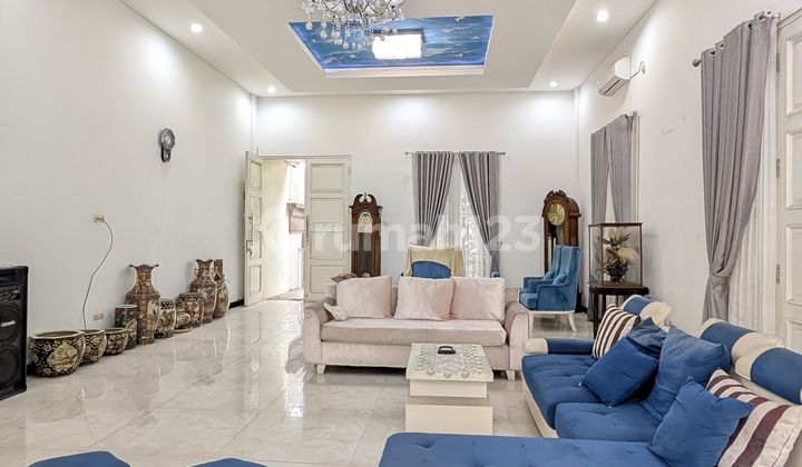 Disewakan Rumah Full Furnished Di Citra Gran Cibubur Swimming Pool 2