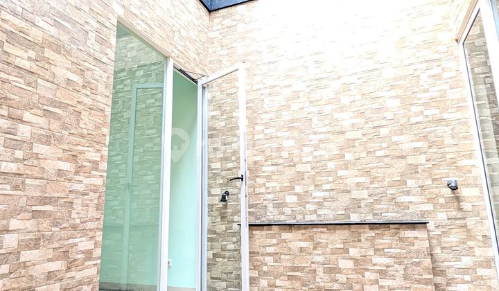 Rumah Besar Citra Gran Cibubur Kamar Tidur 5 Kamar Rumah Besar Citra Gran Cibubur Kamar Tidur 5 Kamar