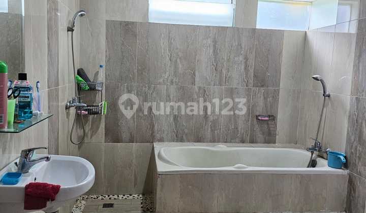 Dijual Rumah Di Citra Gran Cibubur Dengan Swimming Pool Kolam Renang SHM 2