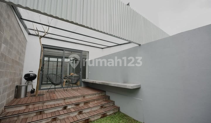 Rumah Cantik Minimalis Furnised di Setiabudi Bandungg
