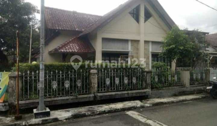 For Sale House Below Market Near TSM Mall, Bandung City For Sale House Below Market Near TSM Mall, Bandung City