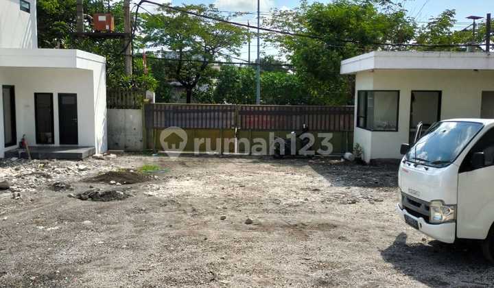 Four-Story Commercial Building at Zero Kedung Cowek Street, Surabaya Four-Story Commercial Building at Zero Kedung Cowek Street, Surabaya
