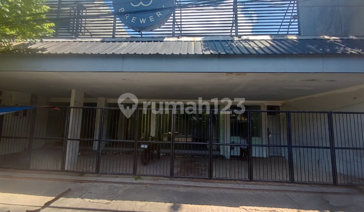 For Rent Commercial Building Strategic Location on Undaan Street For Rent Commercial Building Strategic Location on Undaan Street