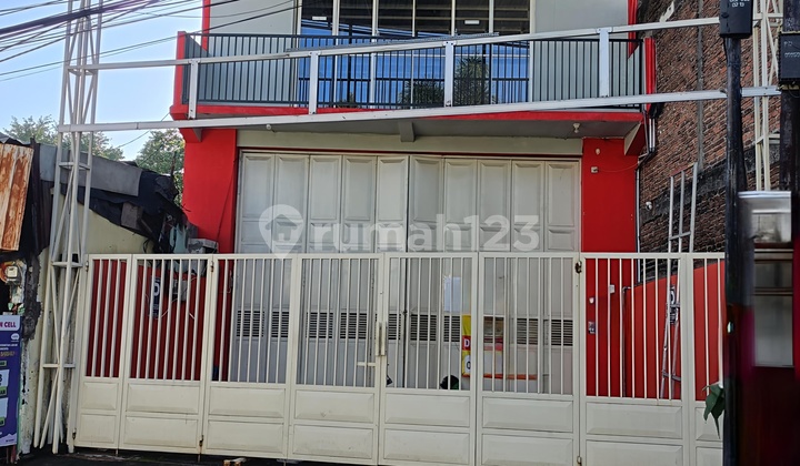 2-Story Shop House Ready to Occupancy, Strategic Location in Kupang Area, Putat Jaya