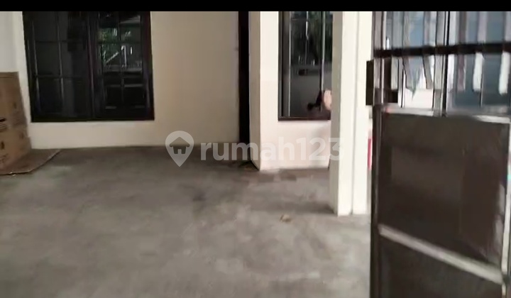 Rumah 2lantai Siap Huni Lokasi Strategis Di Raya Kupang Jaya, Surabaya 2