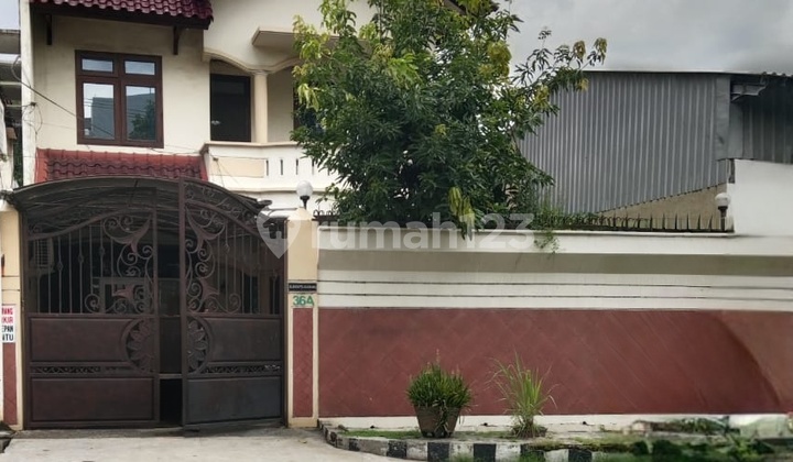 Rumah Siap Huni Lokasi Strategis Di Jl. Bkr Surabaya