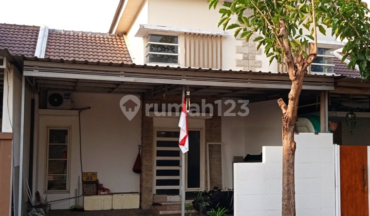 Ready-to-Occupy House with a Very Beautiful Mountain View in Gedangan Area, Sidoarjo
