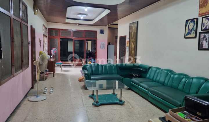 Large House and Warehouse 1,066 in Petemon Area 2