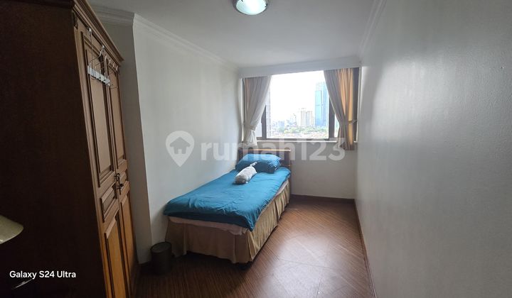 For Sale Quick! Taman Rasuna Apartment 2BR Fully Furnished, Pool View - Ready to Occupied & Best Price 2