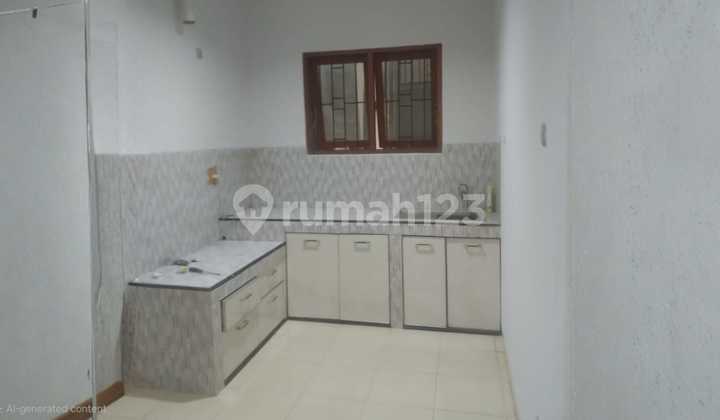 Rumah Hoek Siap Huni di Royal Park Residence Padurenan Mustika Jaya Bekasi | Luas 178 m², 4 Kamar Tidur, AC 4 Unit 2