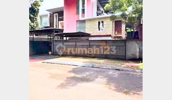 Di Jual Rumah 3 Lantai Siap Huni di Samping Transmall Cibubur Di Jual Rumah 3 Lantai Siap Huni di Samping Transmall Cibubur