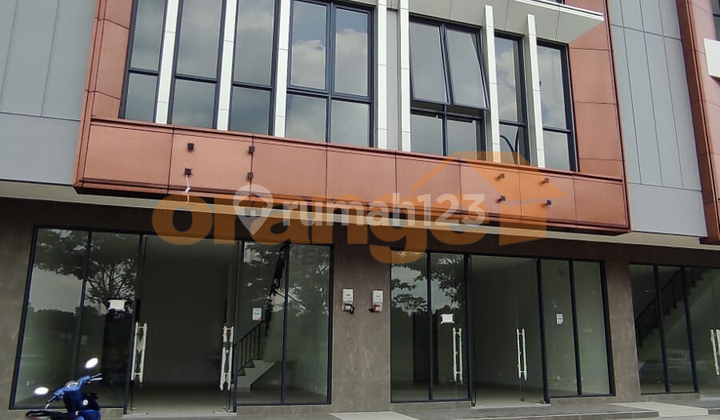 Di Sewakan Ruko 3 Lantai Lokasi Strategis di Kota Wisata Cibubur Di Sewakan Ruko 3 Lantai Lokasi Strategis di Kota Wisata Cibubur