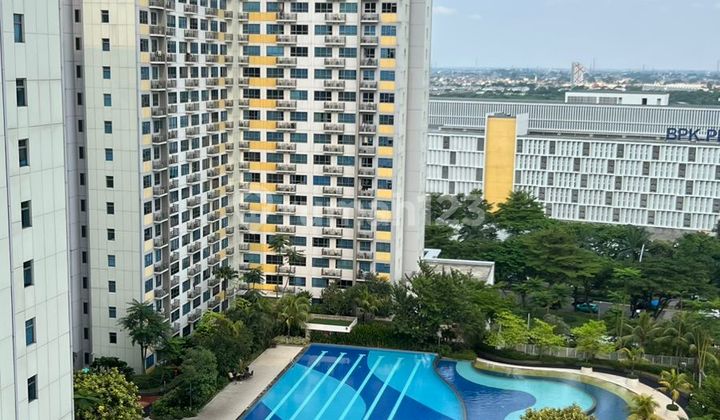 For Sale/For Rent Studio Unit Tower Caldesia 17th Floor Pool View at Apt. Springlake Summarecon Bekasi
