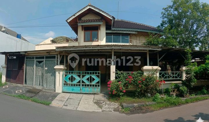 Rumah Hook 2 Lantai 2 Kavling di Metland Menteng, Cakung, Jaktim