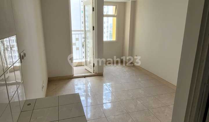 For Sale / Rent Cheapest Studio Type Davalia Tower, Pool View 26th Floor Apt. Springlake Summarecon Bekasi 2