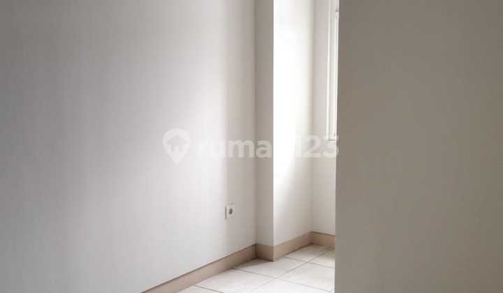 Disewa Apartement Springlake 2 BR Kosongan Lantai Rendah Siap Huni @Sumbek 2