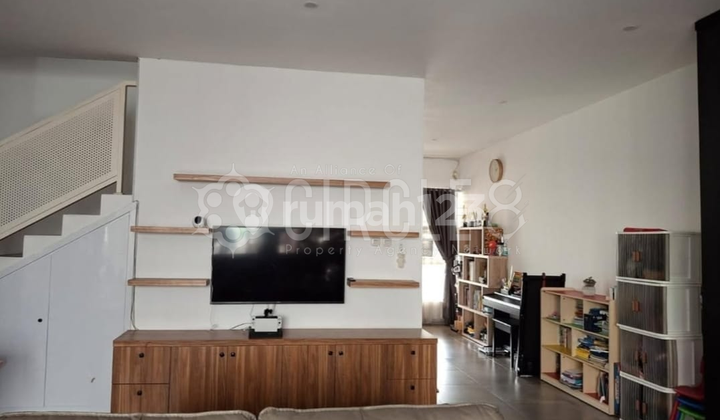 Sell Luxury House In Kopo South Bandung 2