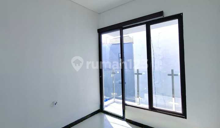 Rumah Baru di Jagakarsa Lingkungan Tenang dan Asri 7