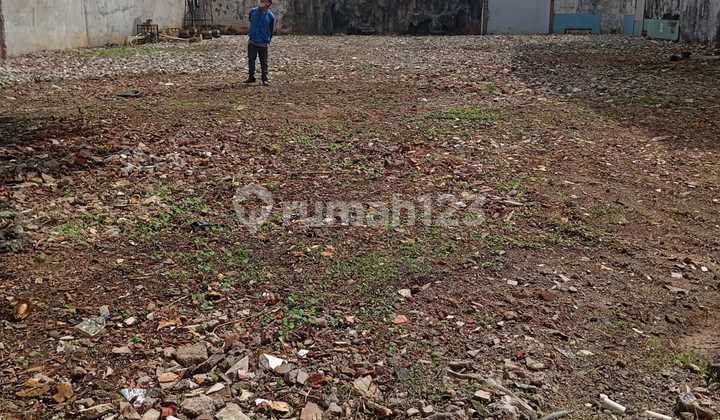 Land 732M Near Tomang, West Jakarta