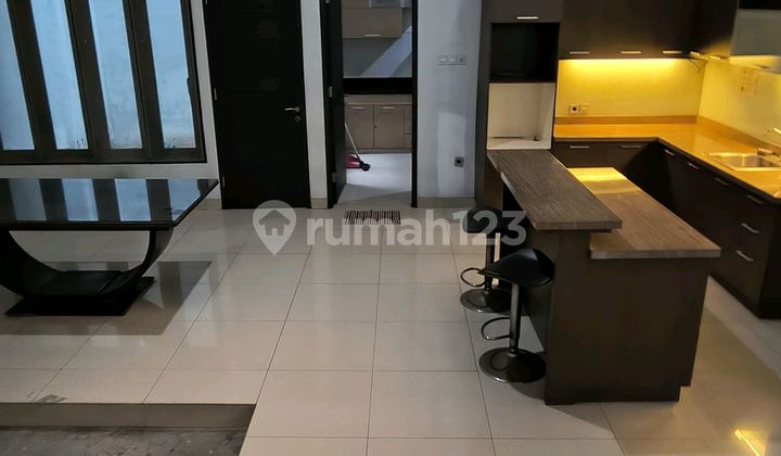 Rumah 2,5 Lantai Dekat Jelambar Petamburan Grogol Jakarta Barat 2