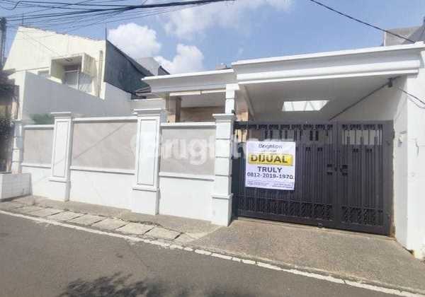 Rumah Bagus Dekat Area Perkantoran Pejompongan Bendungan Hillir Rumah Bagus Dekat Area Perkantoran Pejompongan Bendungan Hillir