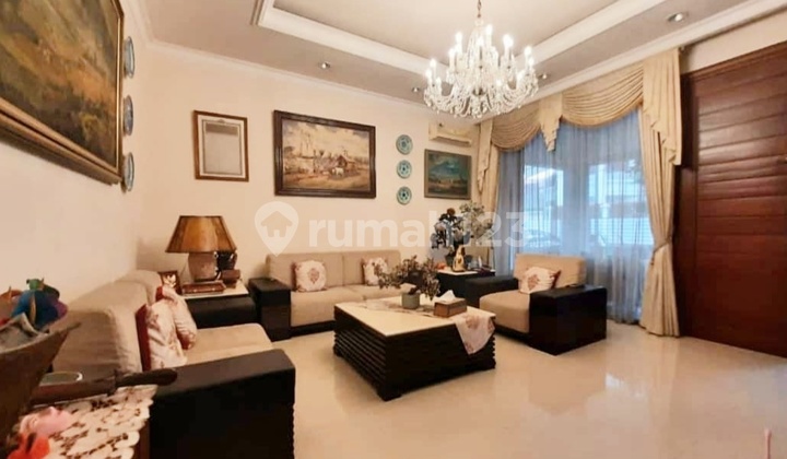 Rumah Mewah Di Taman Radio Dalam, Gandaria Utara, Jakarta Selatan Rumah Mewah Di Taman Radio Dalam, Gandaria Utara, Jakarta Selatan