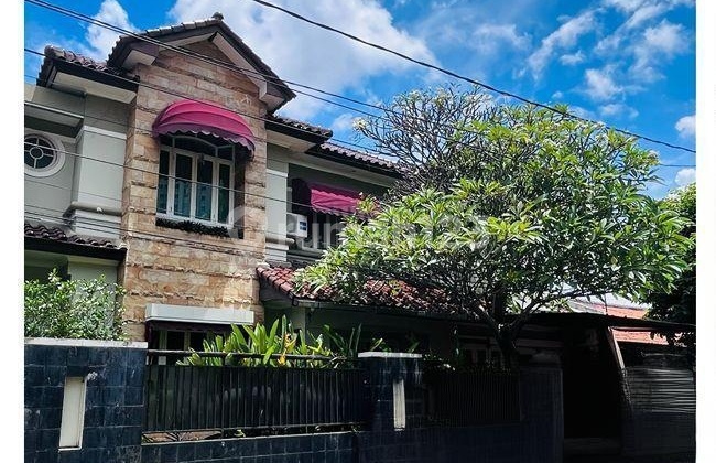 House in the Aviation Complex, Cempaka Putih, Central Jakarta House in the Aviation Complex, Cempaka Putih, Central Jakarta