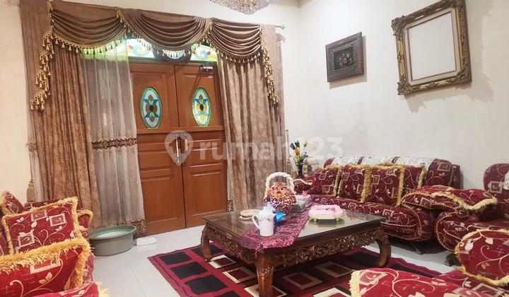 Spacious Family Home With Large Yard | Kahfi 2, Jagakarsa